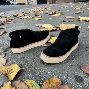 TOMS Women's 10 Black Suede Leather Slip On Shoes Water Resistant 10012401